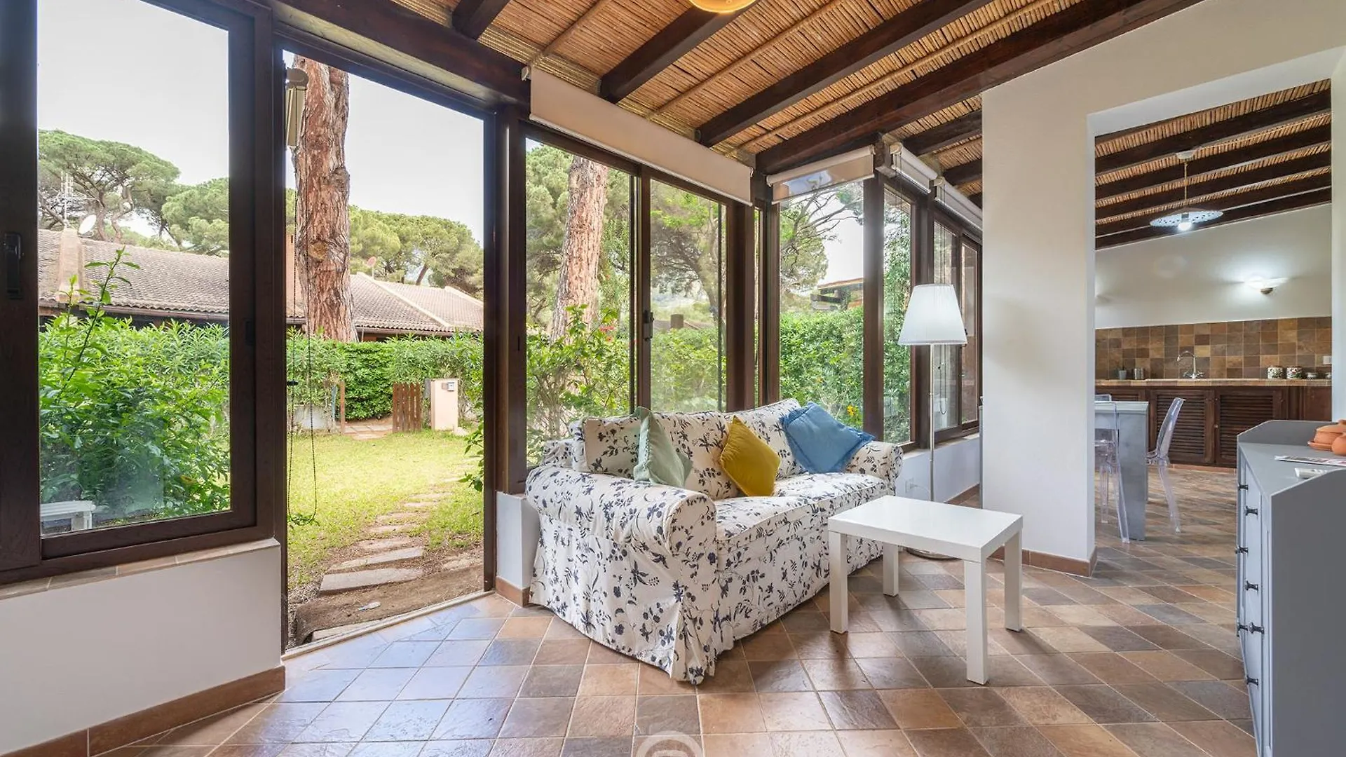 Apartment Fiorenza'S Charming Beach House Is Morus